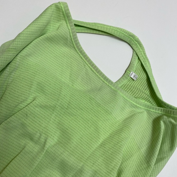 Lululemon Run: Swiftly Tech Tank Clear Mint 8 VGUC - Picture 4 of 8